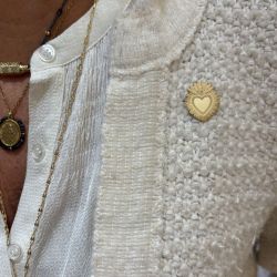 Poussières de rues - Pin's Coeur Sacré