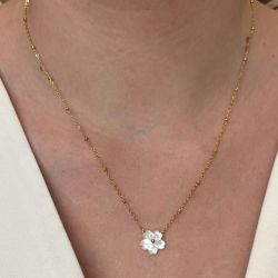 Collier fleur nacre