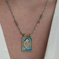 Collier scapulaire bleu coeur