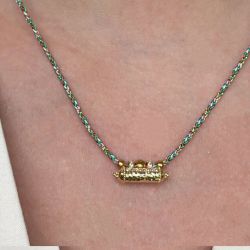 Collier Talisman cordon vert