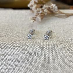 Boucle d'oreille Etoile