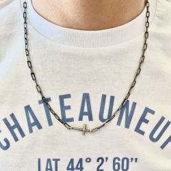 Collier chaine croix en corde de basse