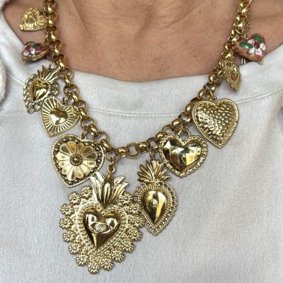 Gros collier coeurs