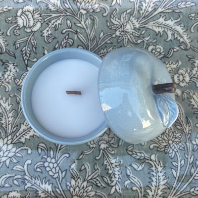Bougie Parfumée Pom'Glow ciel - Jasmin
