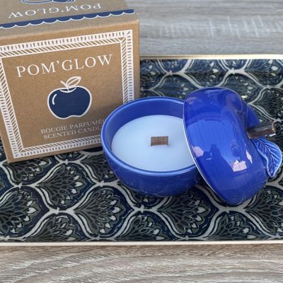 Bougie parfumée dans une jolie boite
