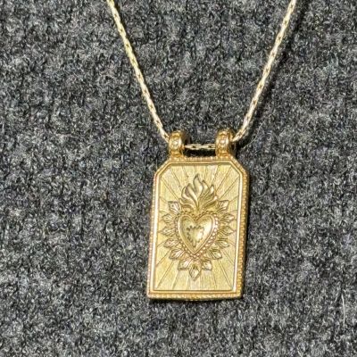 Collier scapulaire or