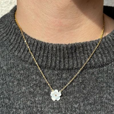 Collier en acier inoxydable et fleur en nacre