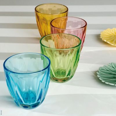 Coffret de 4 verres de couleurs différentes Lilyret