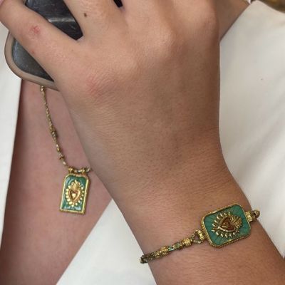 Collier scapulaire vert coeur